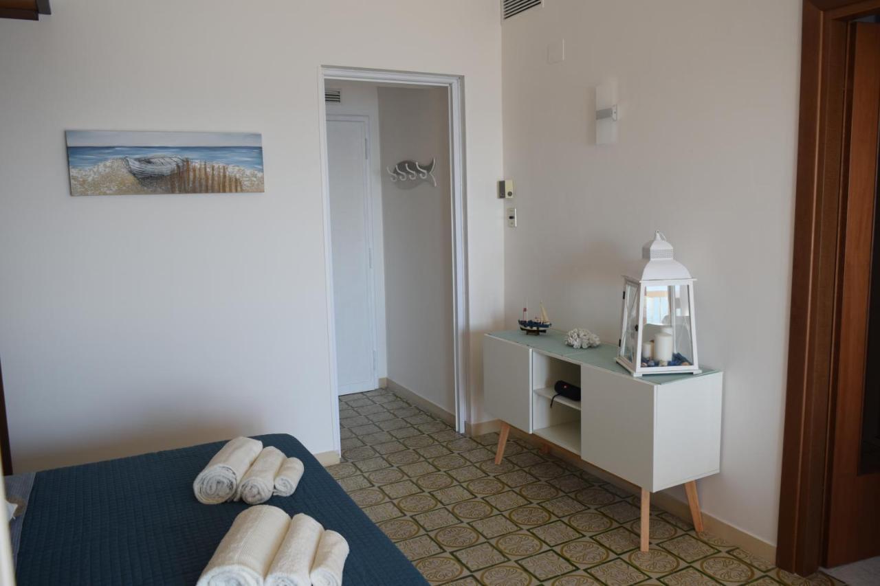 Apartamento La Terrazza Sul Tirreno Nettuno Exterior foto