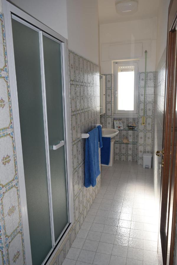 Apartamento La Terrazza Sul Tirreno Nettuno Exterior foto