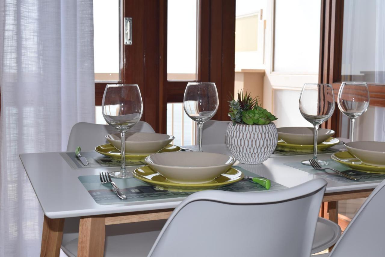Apartamento La Terrazza Sul Tirreno Nettuno Exterior foto